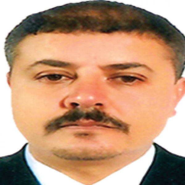 عبدالله صالح ابو الرجال  المدير العام للتراخيص
